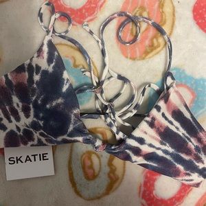 Skatie Sarah Top - Coachella print size small new with tags!!